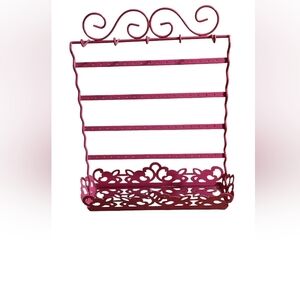 Pink Metal Jewelry Organizer